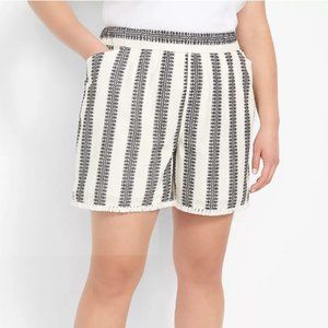 Lane Bryant Soft Jacquard Short With Tassels size 14/16